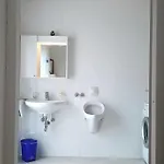 Pensión Helles Doppelzimmer Mit Bad, Terrasse Und Pool, Seperater Eingang, Liznjan, Istrien Ližnjan